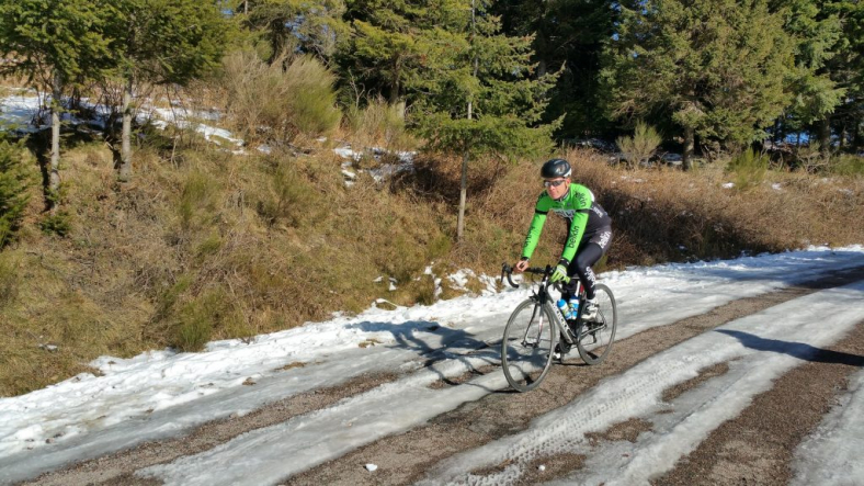 ridingsnow.jpg
